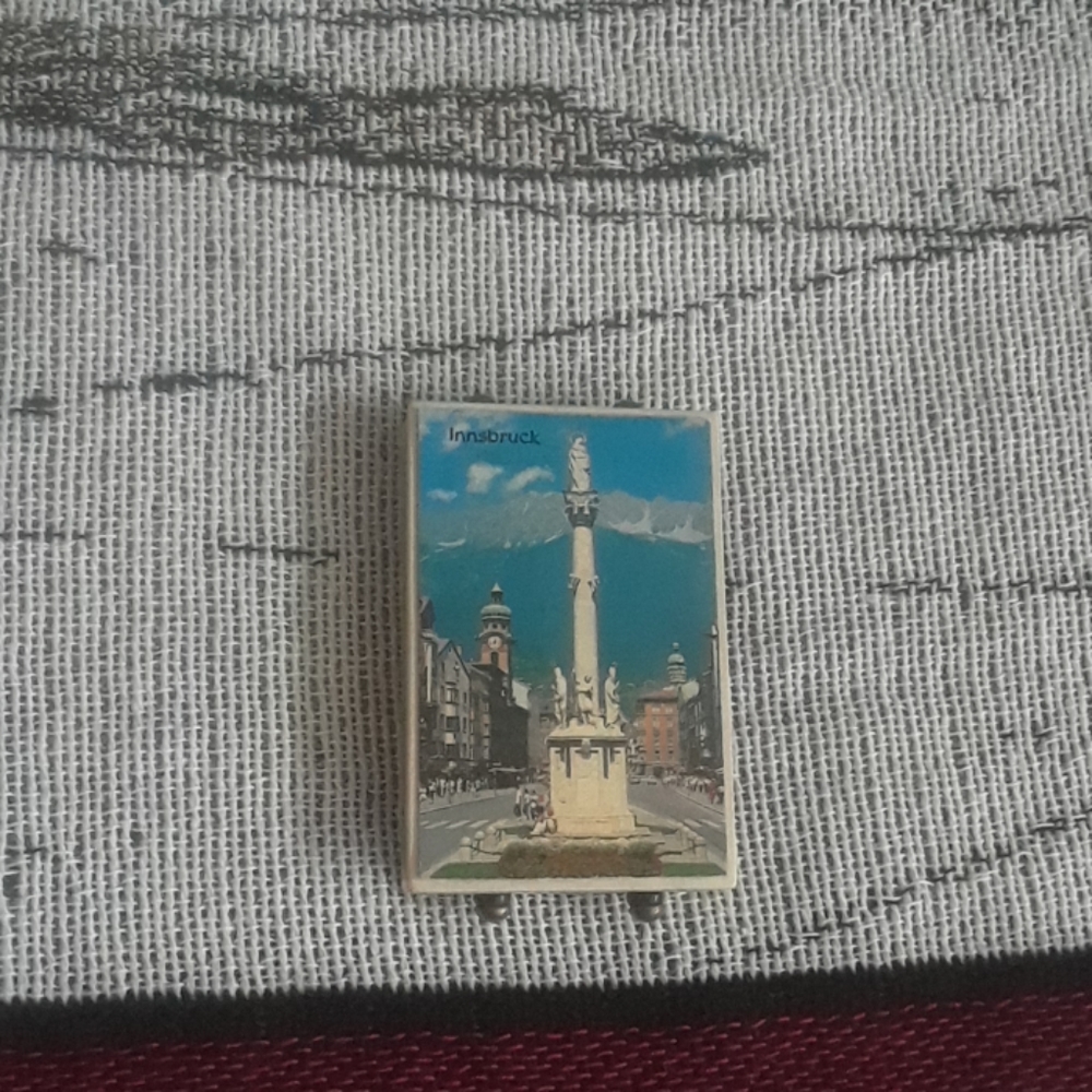 Innsbruck matchbox and matches